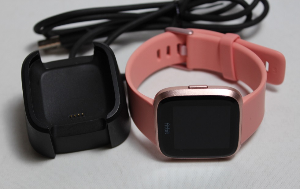 fitbit peach versa