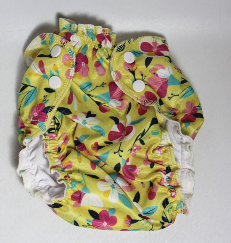 AppleCheeks Washable Swim Diaper 20-35 lbs Yellow Beck Flowers Size 2 ...